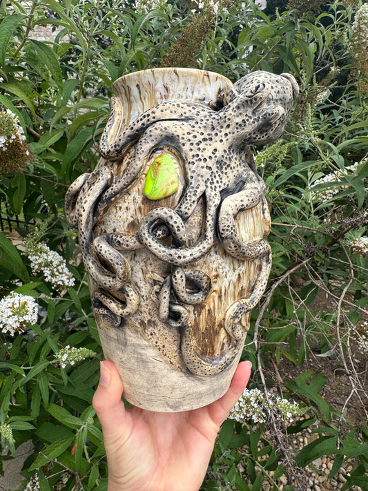 Octopus Vase with Gaspeite