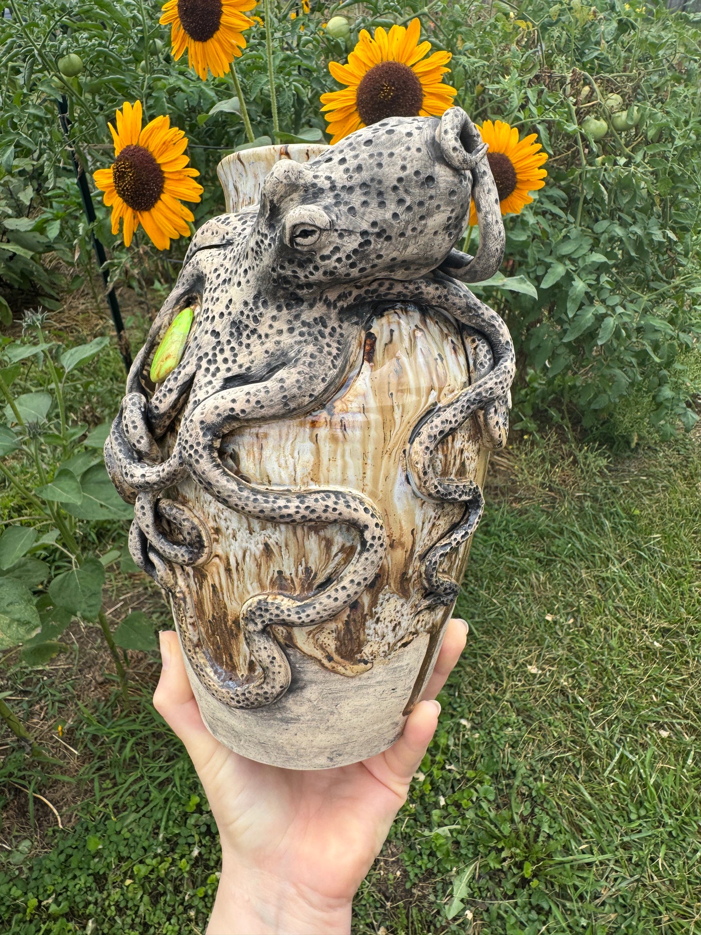 Octopus Vase with Gaspeite