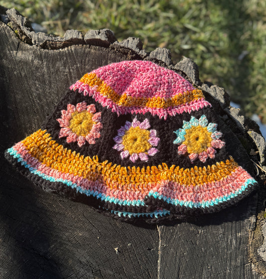 Bucket Hat: Pink and Yellow Daisy