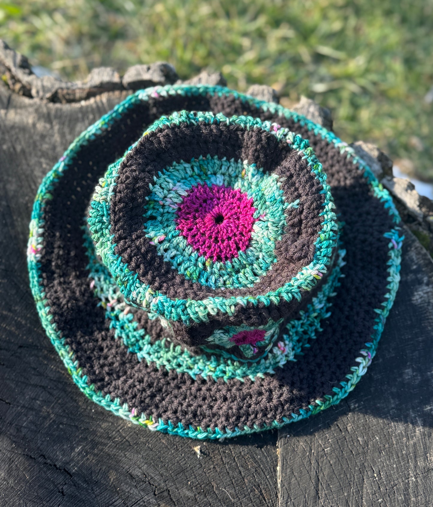Bucket Hat: Black flower pattern / pink/ green